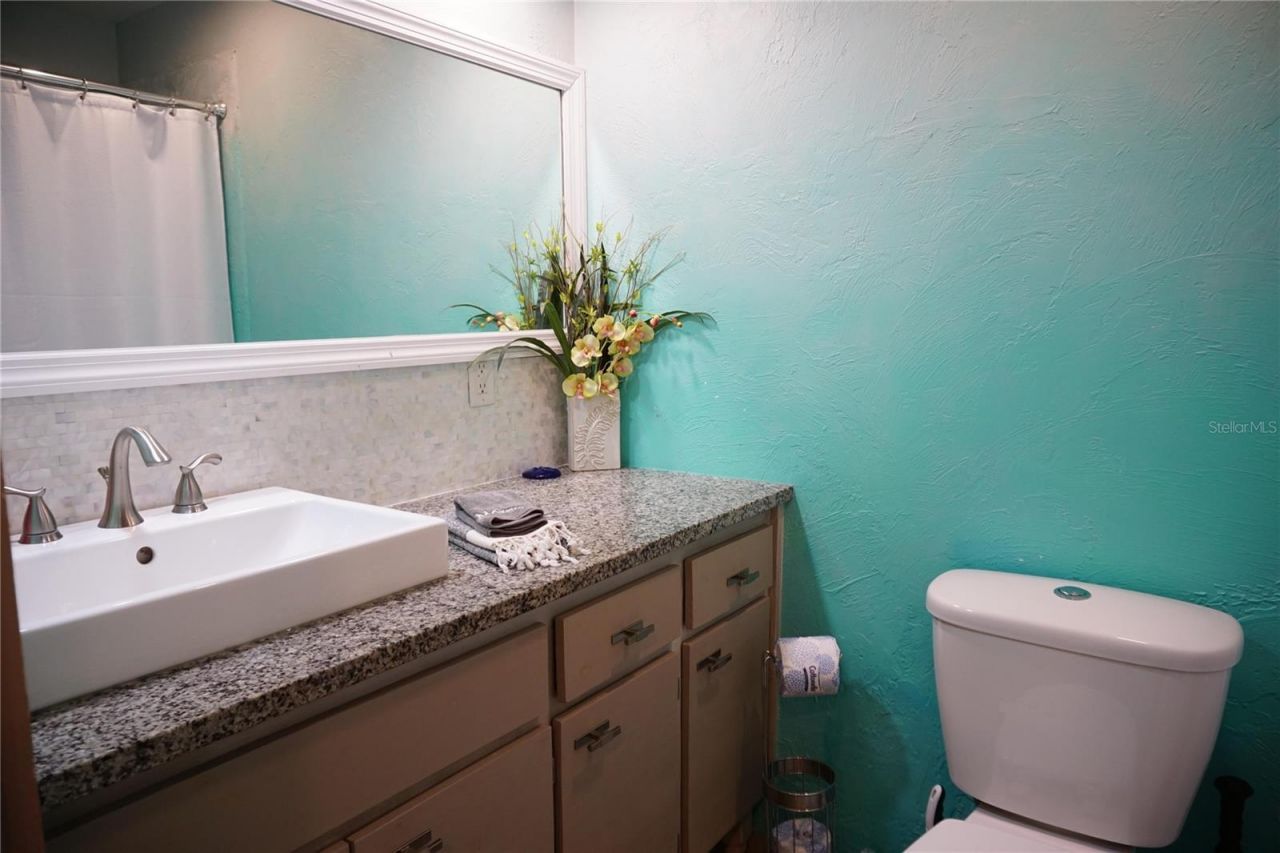 2504 Avenue B, Bradenton Beach, FL 34217 Photo