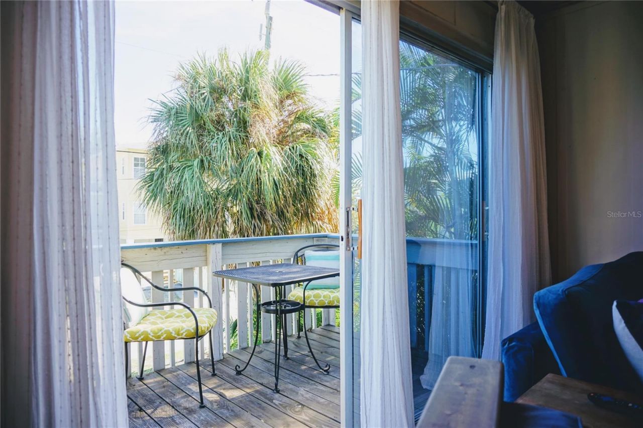 2504 Avenue B, Bradenton Beach, FL 34217 Photo