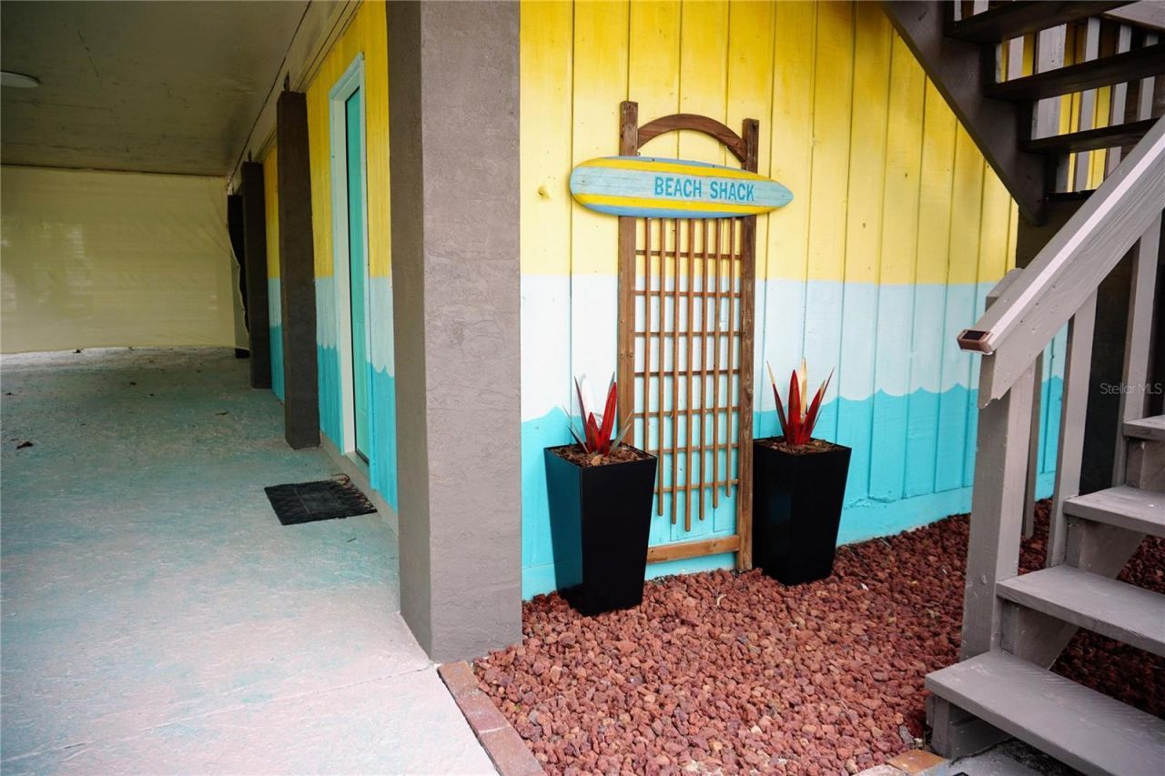 2504 Avenue B, Bradenton Beach, FL 34217 Photo