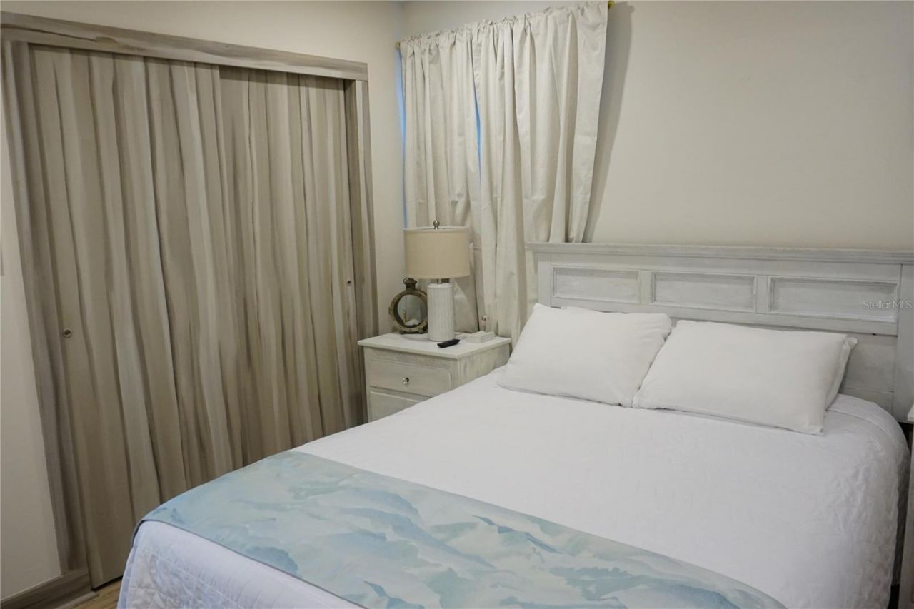 2504 Avenue B, Bradenton Beach, FL 34217 Photo