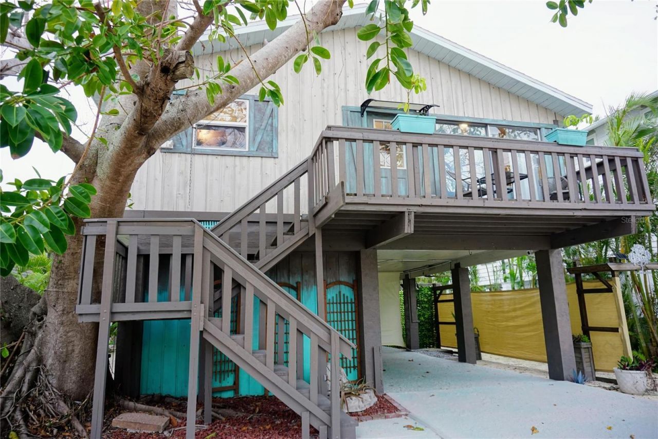 2504 Avenue B, Bradenton Beach, FL 34217 Photo