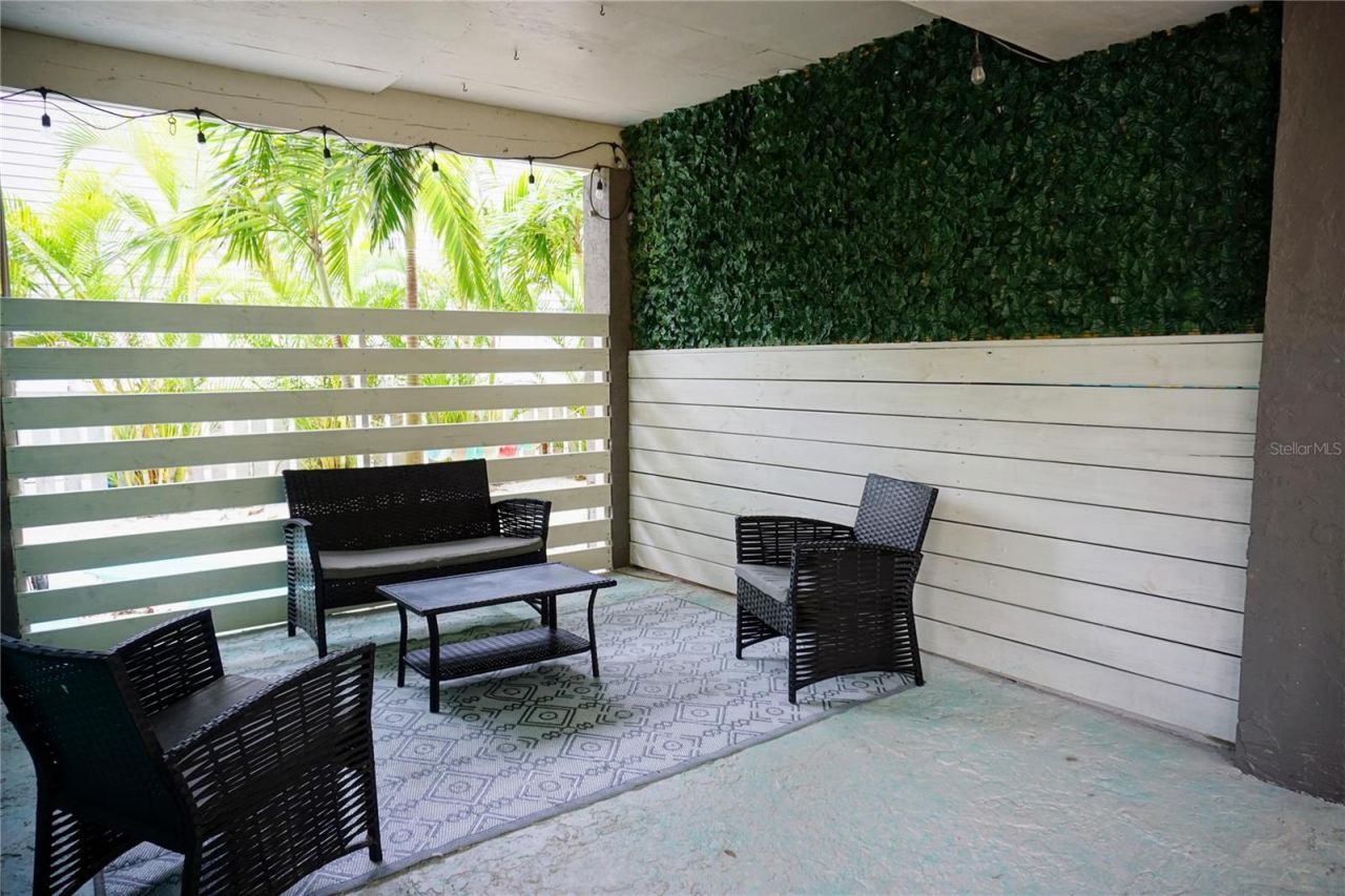 2504 Avenue B, Bradenton Beach, FL 34217 Photo