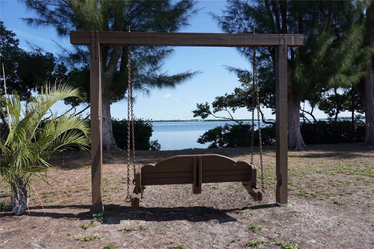 2504 Avenue B, Bradenton Beach, FL 34217 Photo