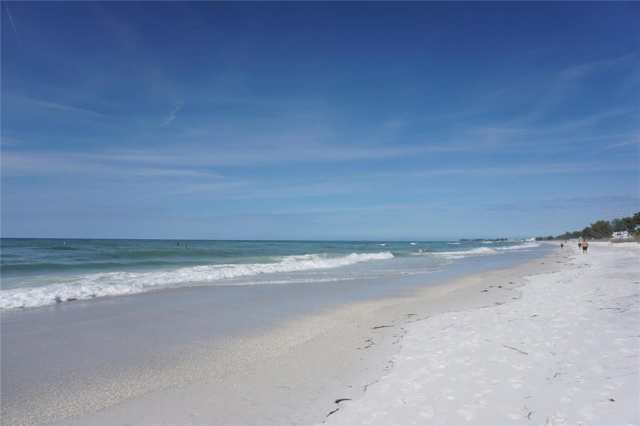 2504 Avenue B, Bradenton Beach, FL 34217 Photo