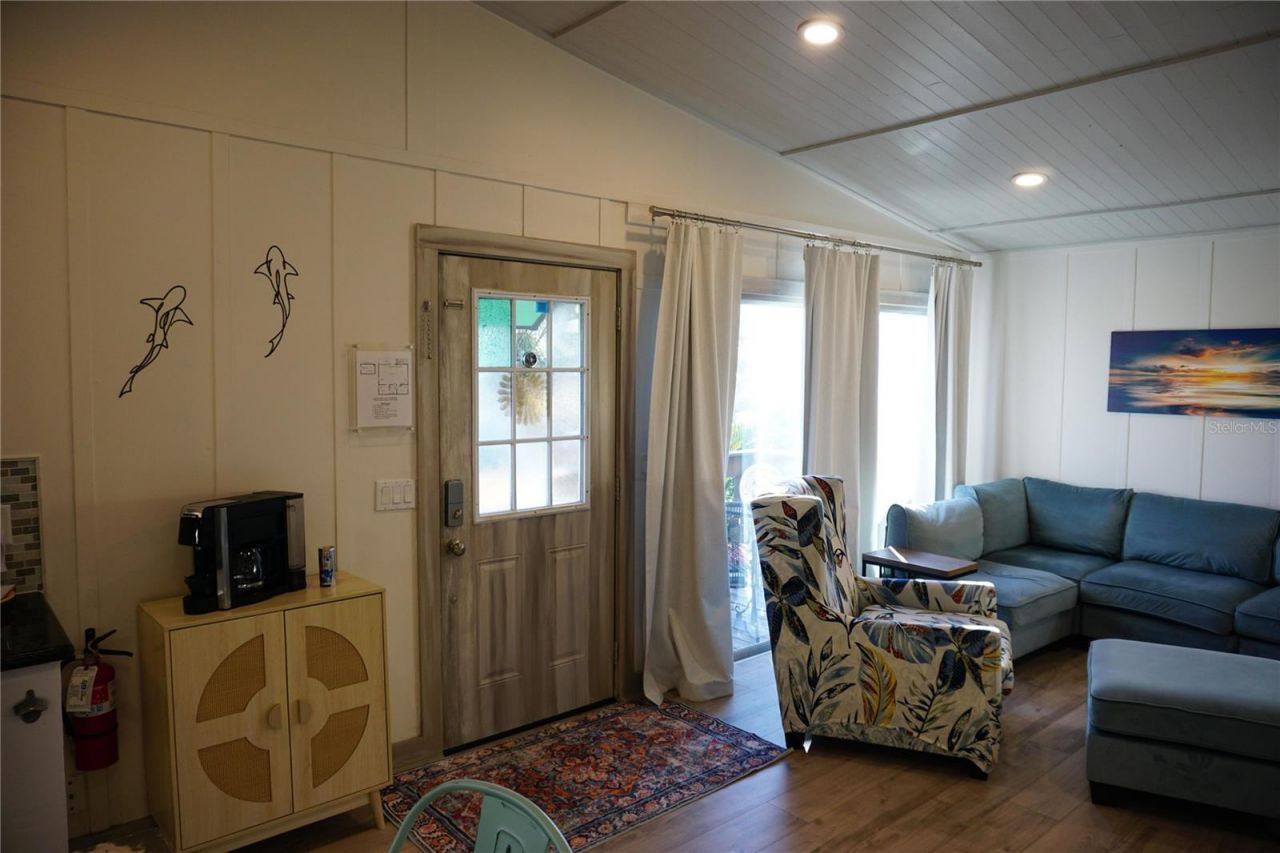 2504 Avenue B, Bradenton Beach, FL 34217 Photo