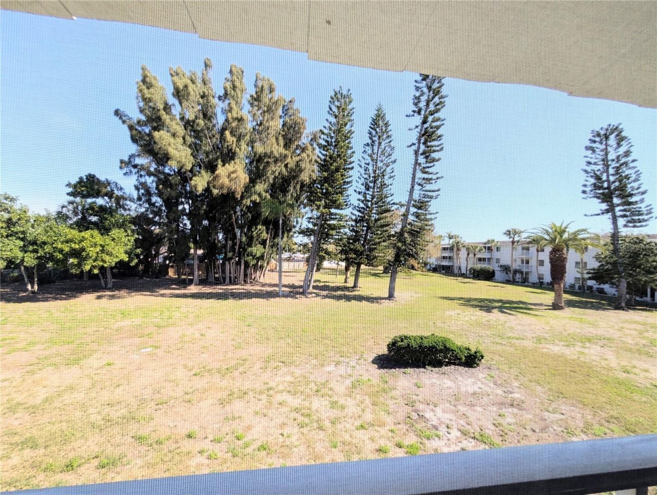 2535 Flamingo Boulevard, Unit L23, Bradenton, FL 34207 Photo