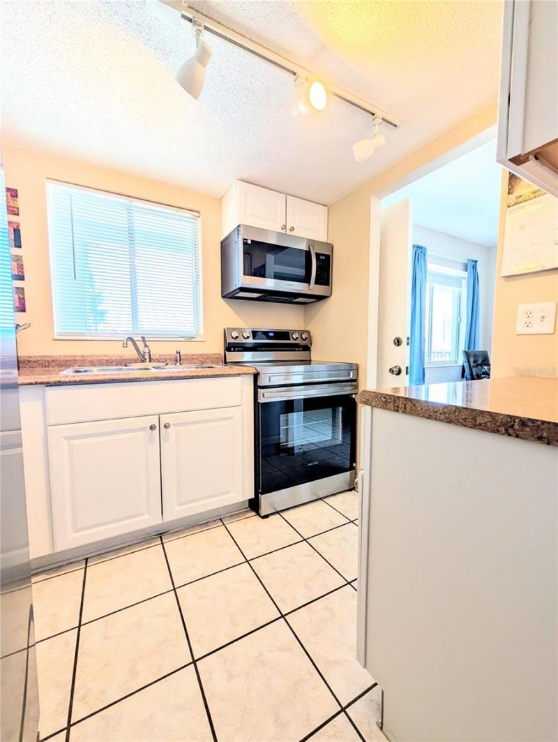 2535 Flamingo Boulevard, Unit L23, Bradenton, FL 34207 Photo