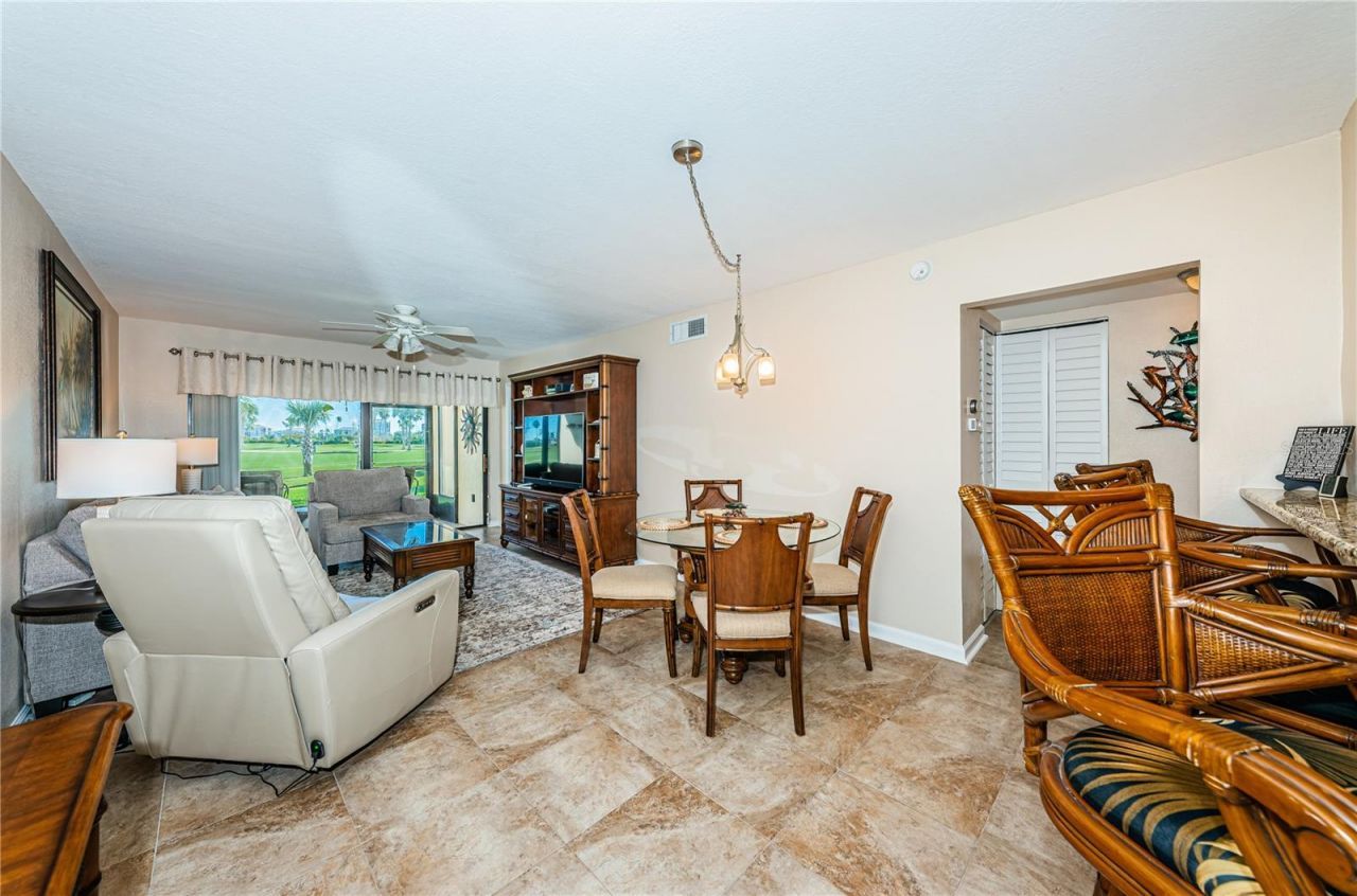6180 Sun Boulevard, Unit 106, Saint Petersburg, FL 33715 Photo