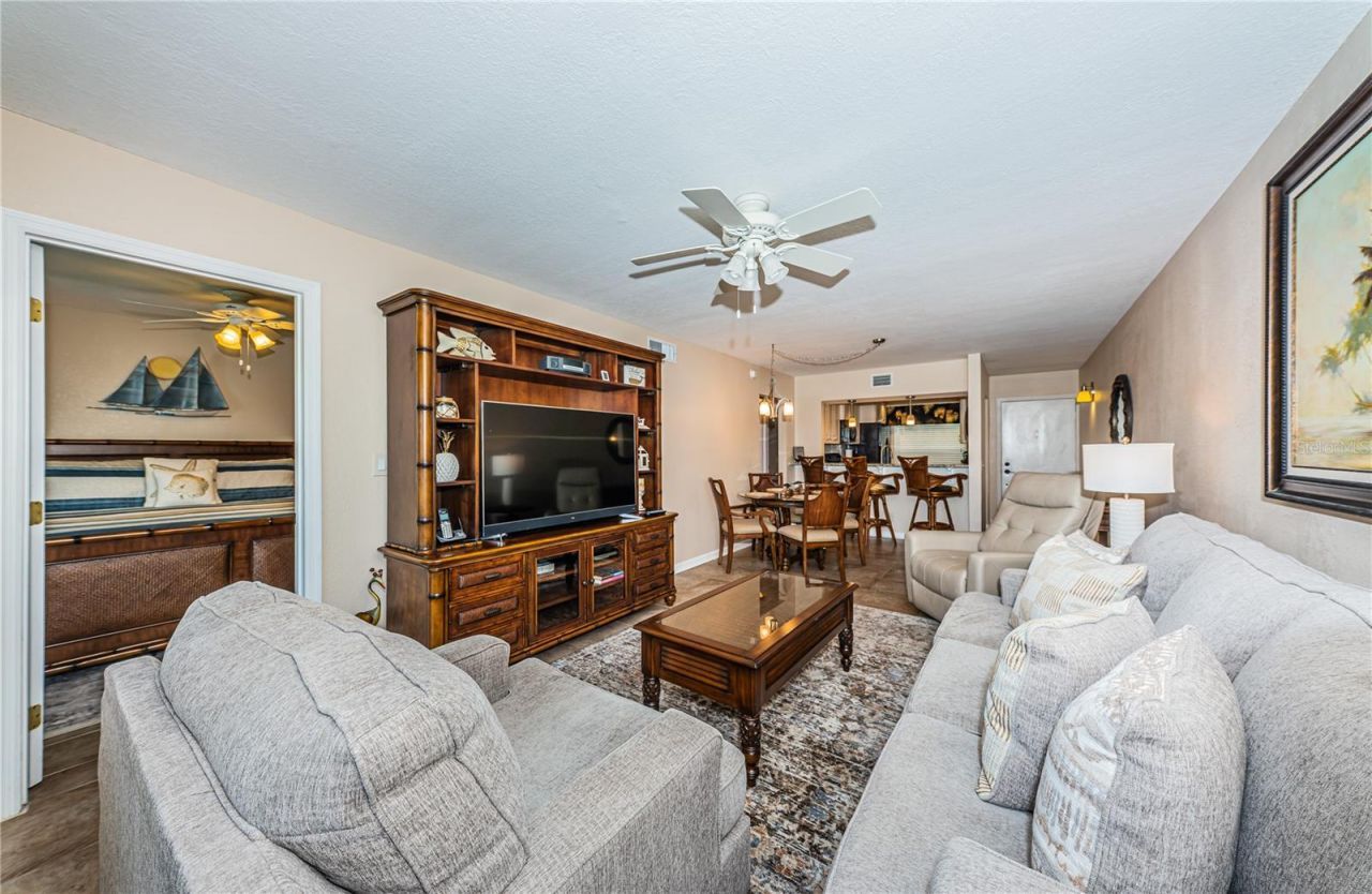 6180 Sun Boulevard, Unit 106, Saint Petersburg, FL 33715 Photo