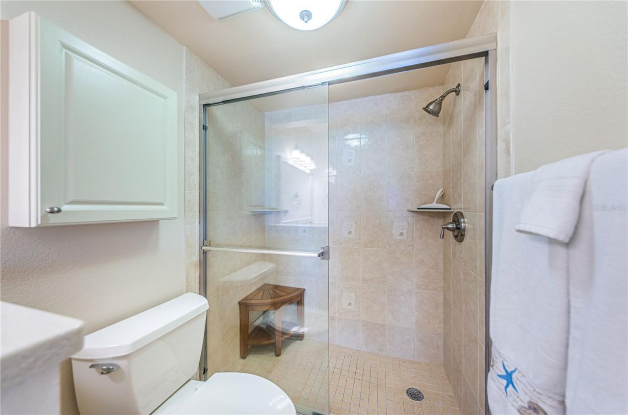 6180 Sun Boulevard, Unit 106, Saint Petersburg, FL 33715 Photo