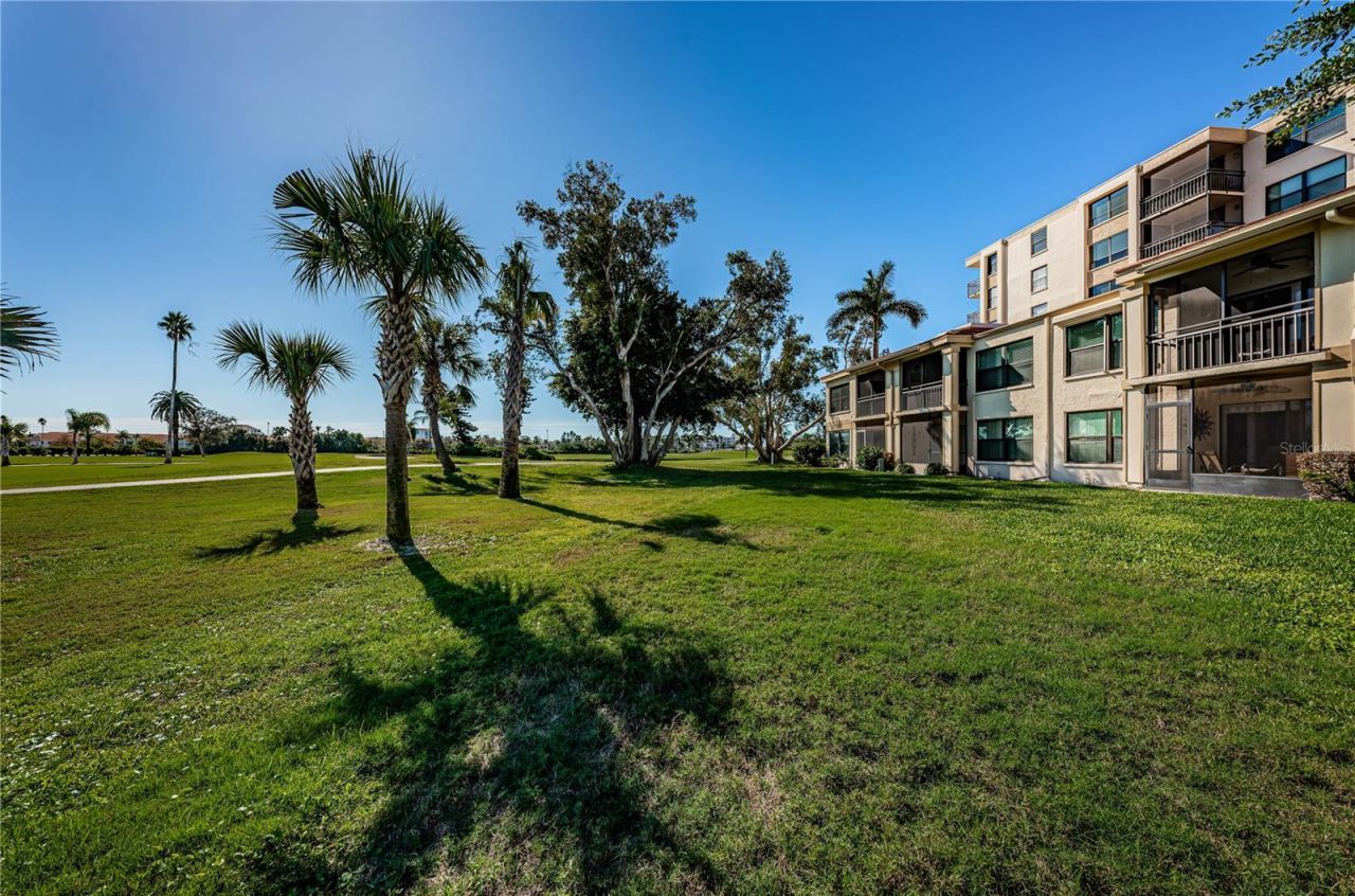 6180 Sun Boulevard, Unit 106, Saint Petersburg, FL 33715 Photo
