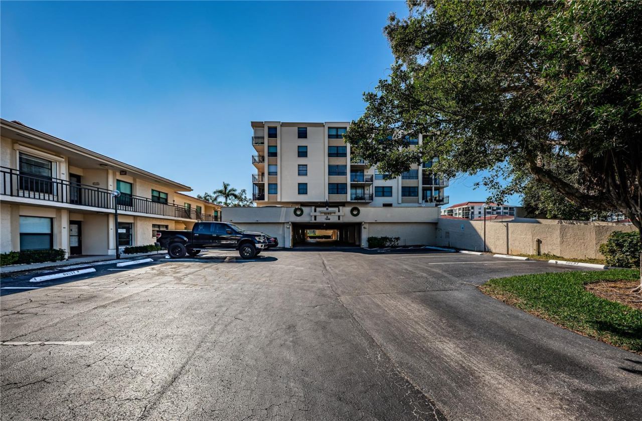 6180 Sun Boulevard, Unit 106, Saint Petersburg, FL 33715 Photo