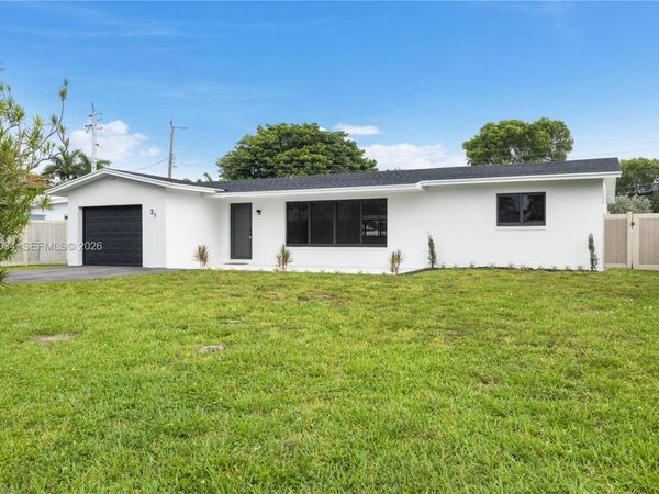 21 SE 7th St, Pompano Beach, FL 33060