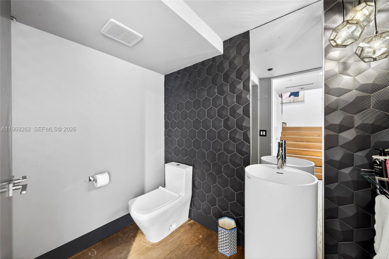 601 NE 36th St, Unit 3407, Miami, FL 33137 Photo