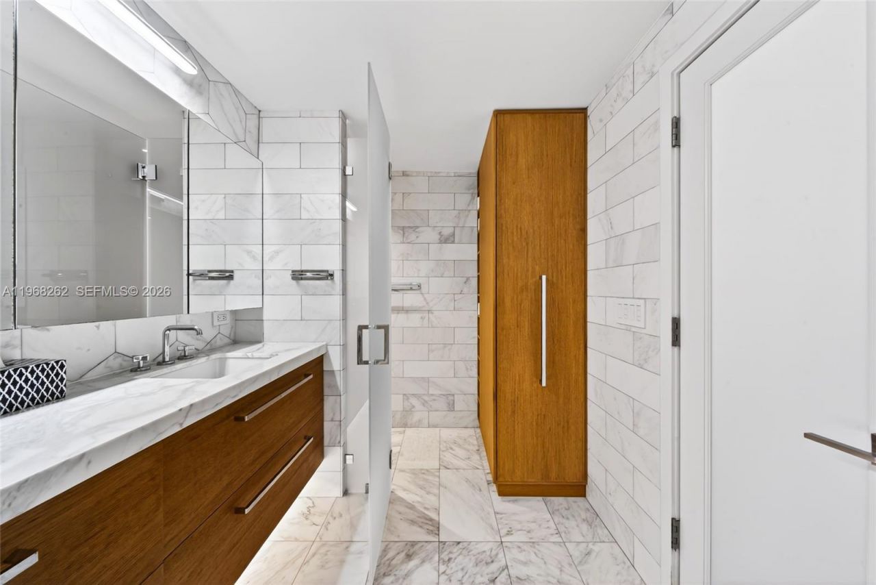 601 NE 36th St, Unit 3407, Miami, FL 33137 Photo