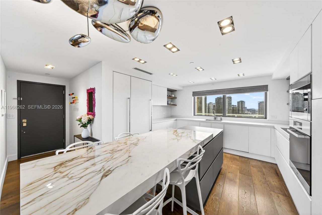 601 NE 36th St, Unit 3407, Miami, FL 33137 Photo