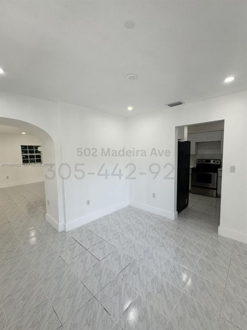 502 Madeira Ave, Unit G, Coral Gables, FL 33134 Photo