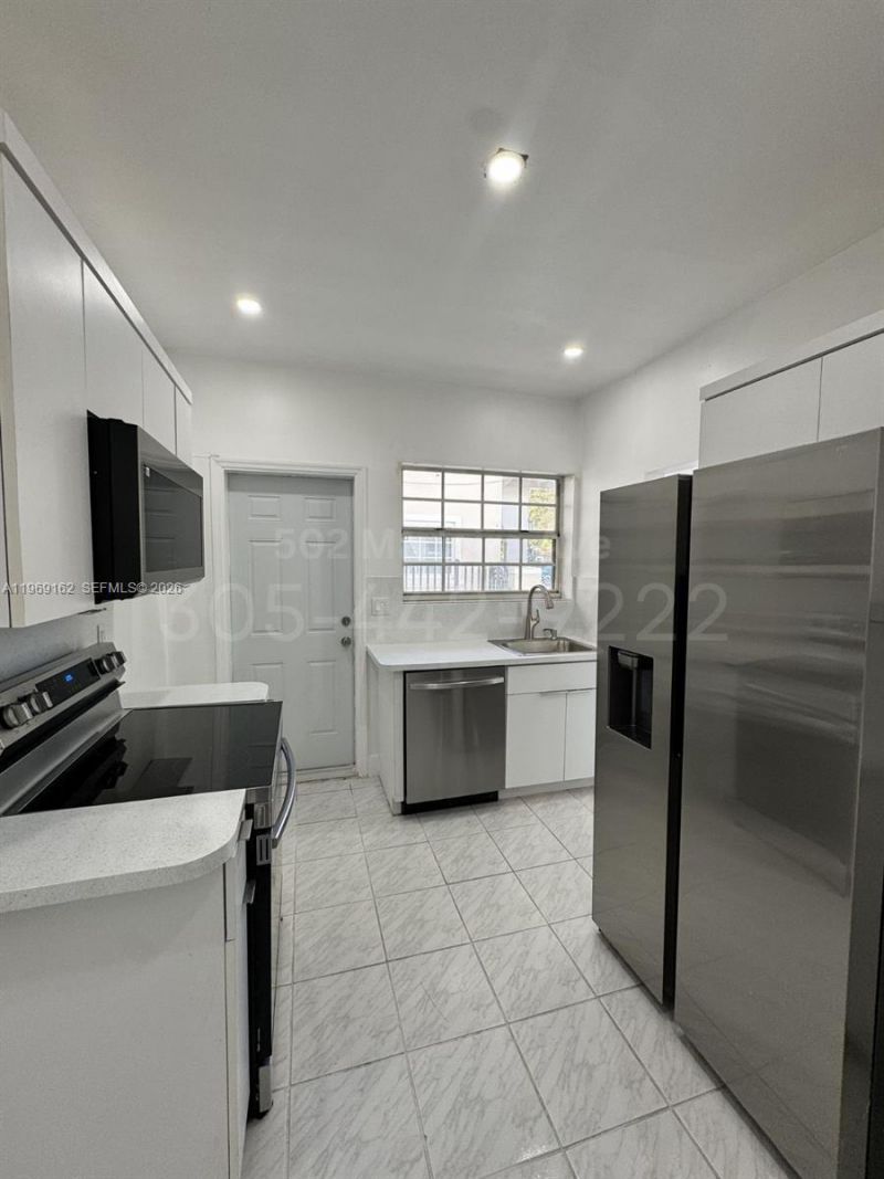 502 Madeira Ave, Unit G, Coral Gables, FL 33134 Photo