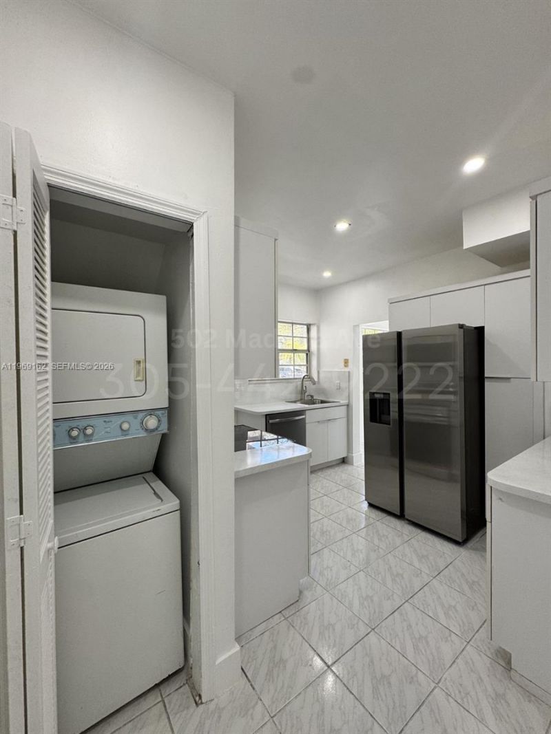 502 Madeira Ave, Unit G, Coral Gables, FL 33134 Photo