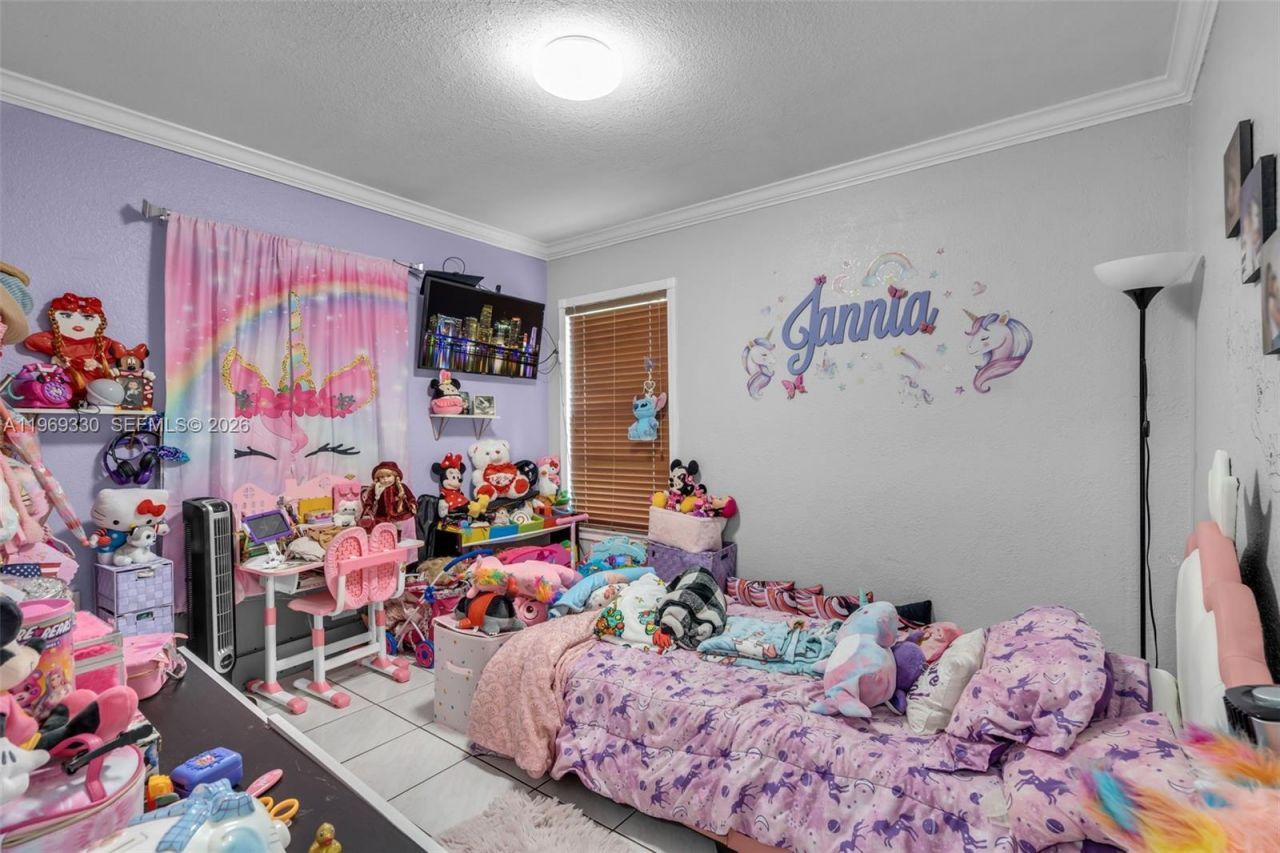 2775 W 71st Pl , Hialeah, FL 33016 Photo