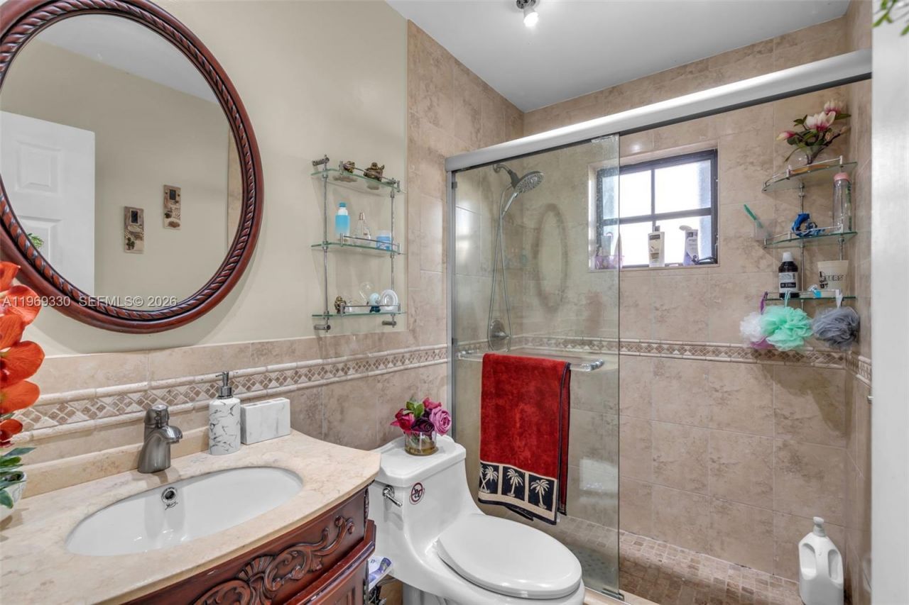 2775 W 71st Pl , Hialeah, FL 33016 Photo