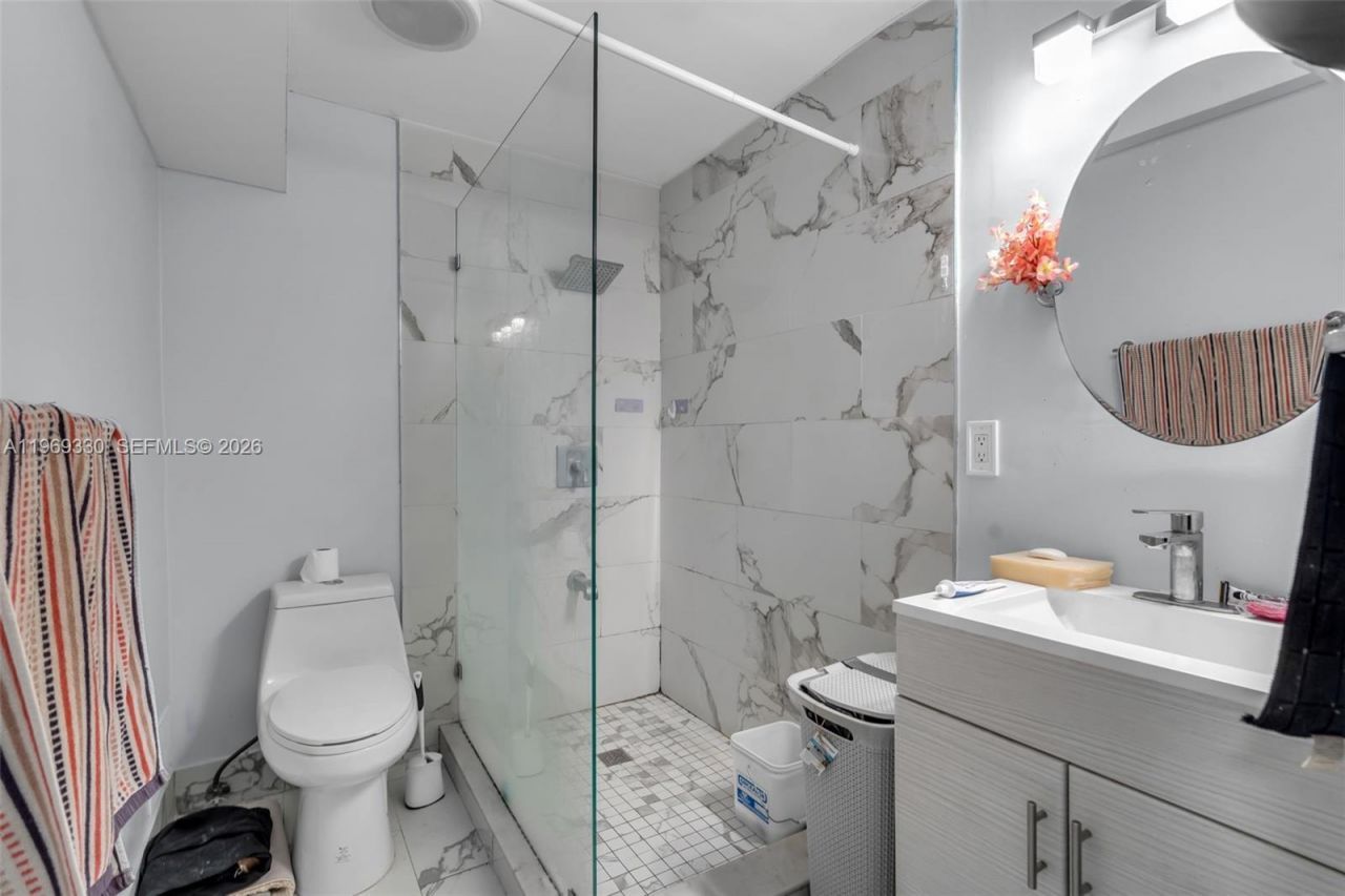 2775 W 71st Pl , Hialeah, FL 33016 Photo