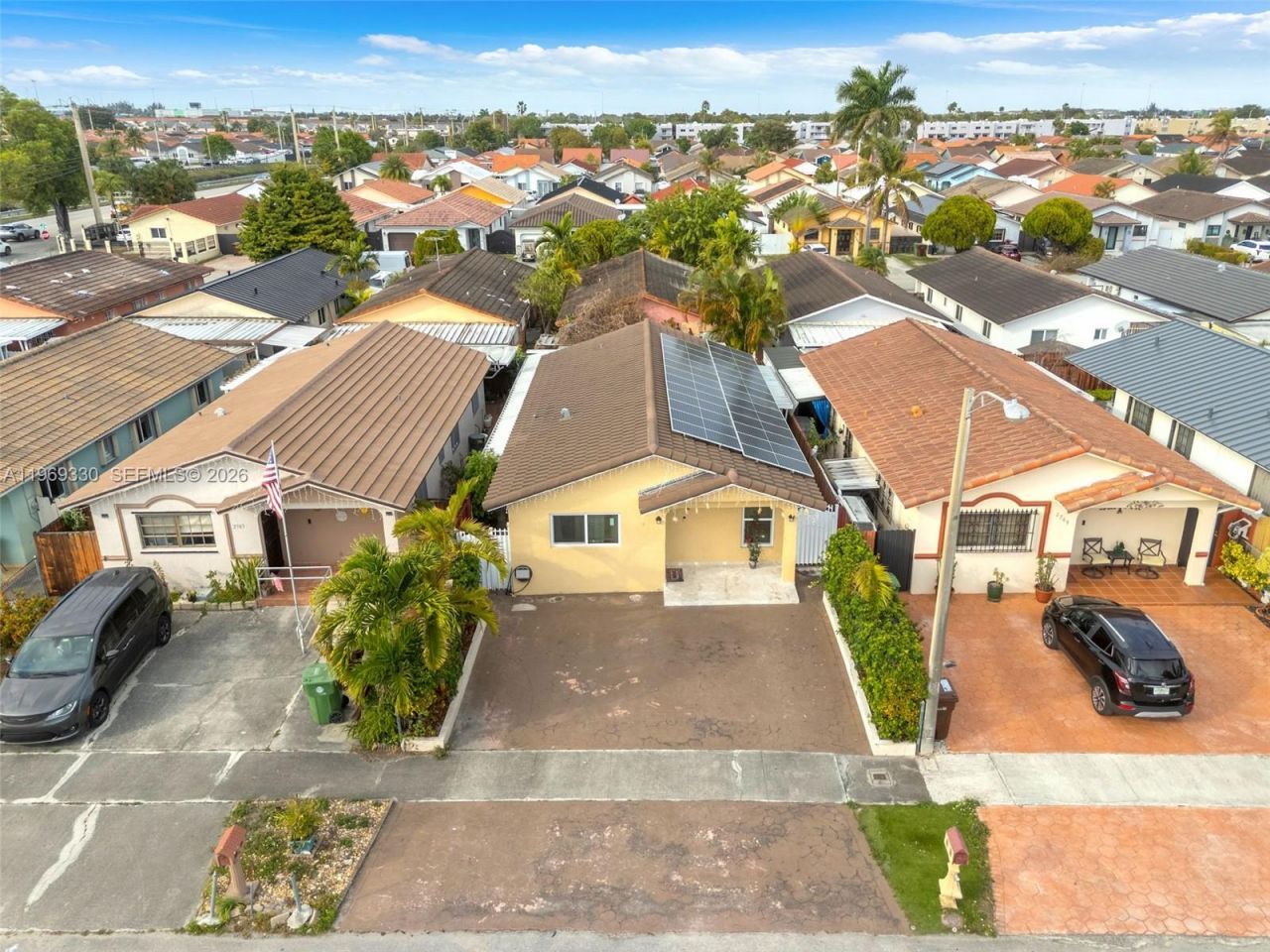 2775 W 71st Pl , Hialeah, FL 33016 Photo