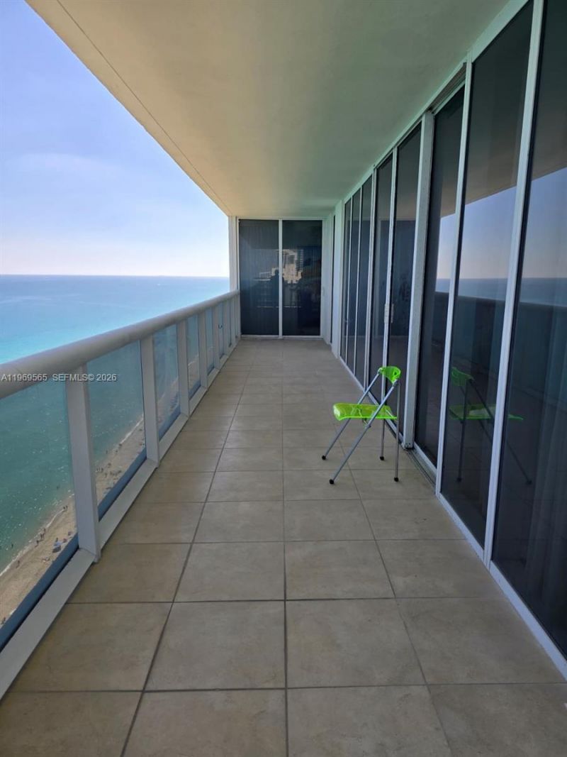 1830 S Ocean Dr , Unit 2701, Hallandale Beach, FL 33009 Photo