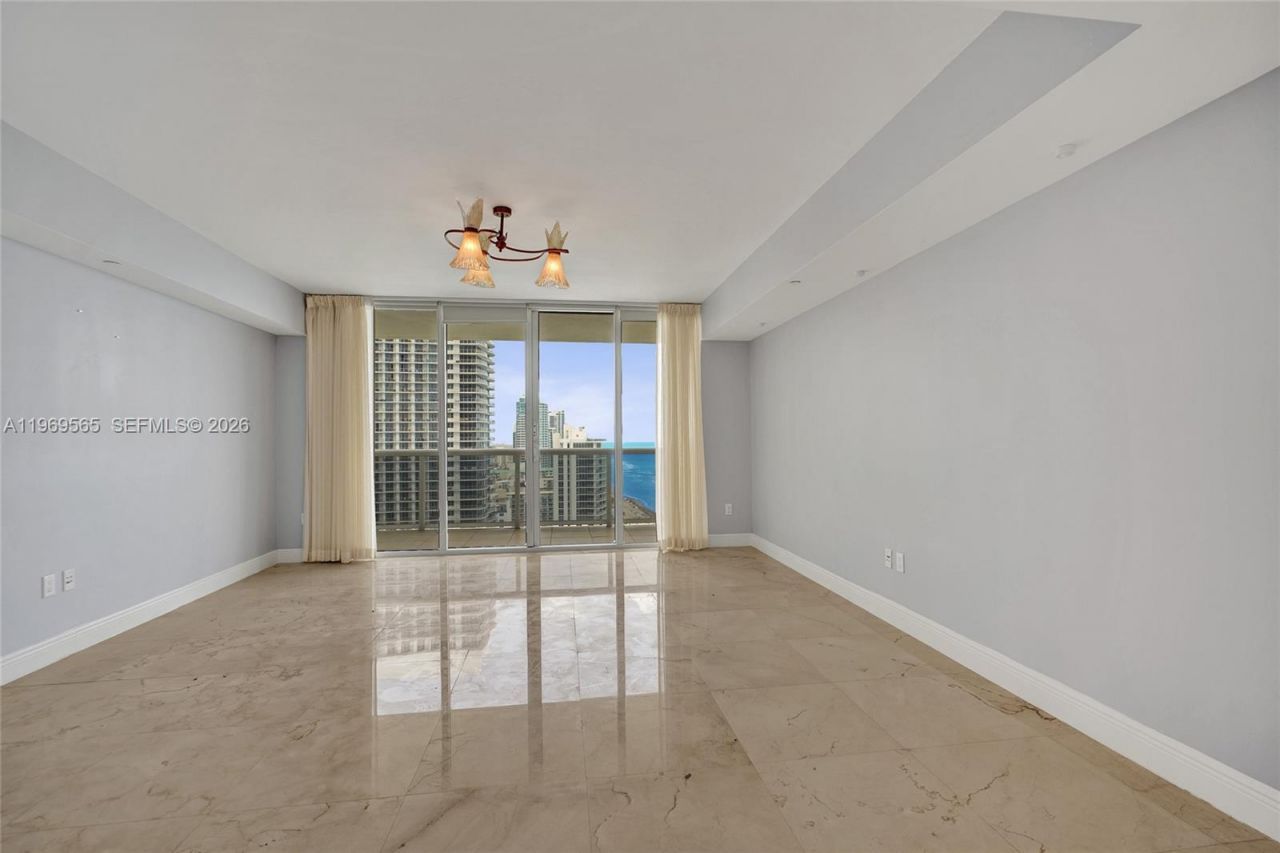 1830 S Ocean Dr , Unit 2701, Hallandale Beach, FL 33009 Photo
