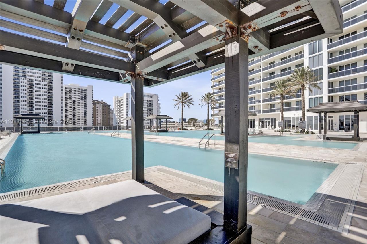 1830 S Ocean Dr , Unit 2701, Hallandale Beach, FL 33009 Photo