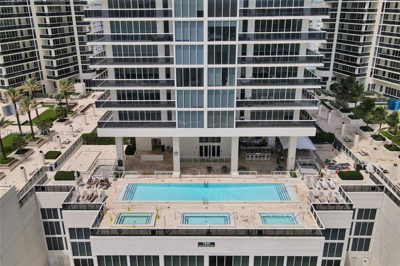 1830 S Ocean Dr , Unit 2701, Hallandale Beach, FL 33009 Photo