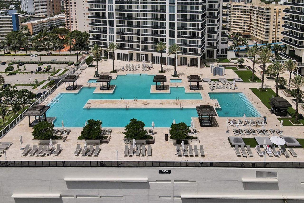 1830 S Ocean Dr , Unit 2701, Hallandale Beach, FL 33009 Photo