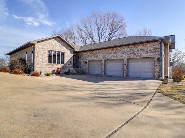 1117 Melody Hills Drive, Fulton, IL 61252