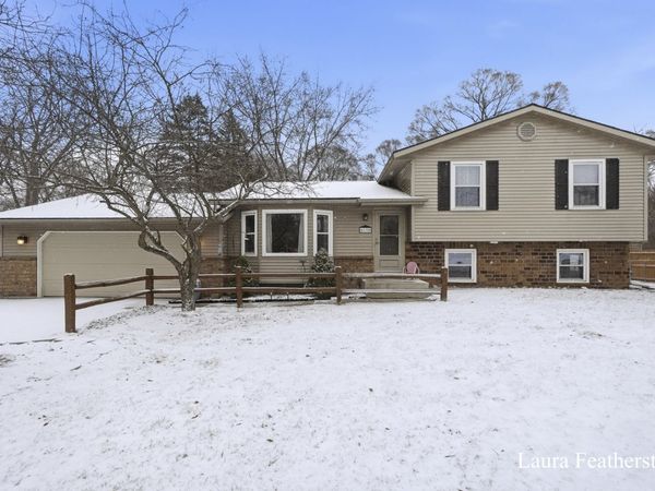 6130 Belshire Avenue NE, Belmont, MI 49306