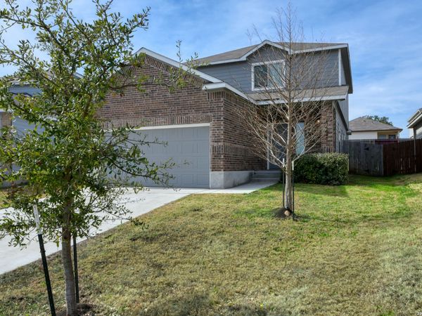 5407 Shasta, St Hedwig, TX 78152