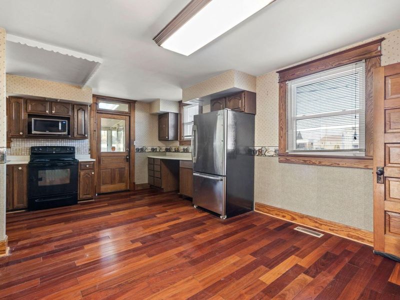 321 S Pickaway Street, Circleville, OH 43113 Photo 16