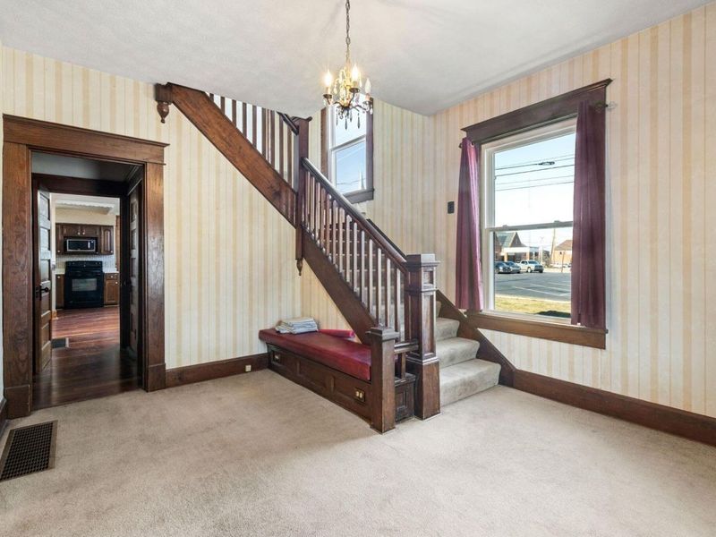 321 S Pickaway Street, Circleville, OH 43113 Photo 5