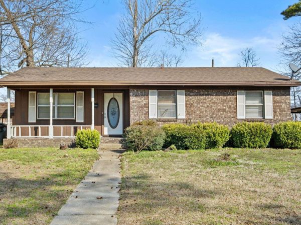 212 Chrisp Avenue, Searcy, AR 72143