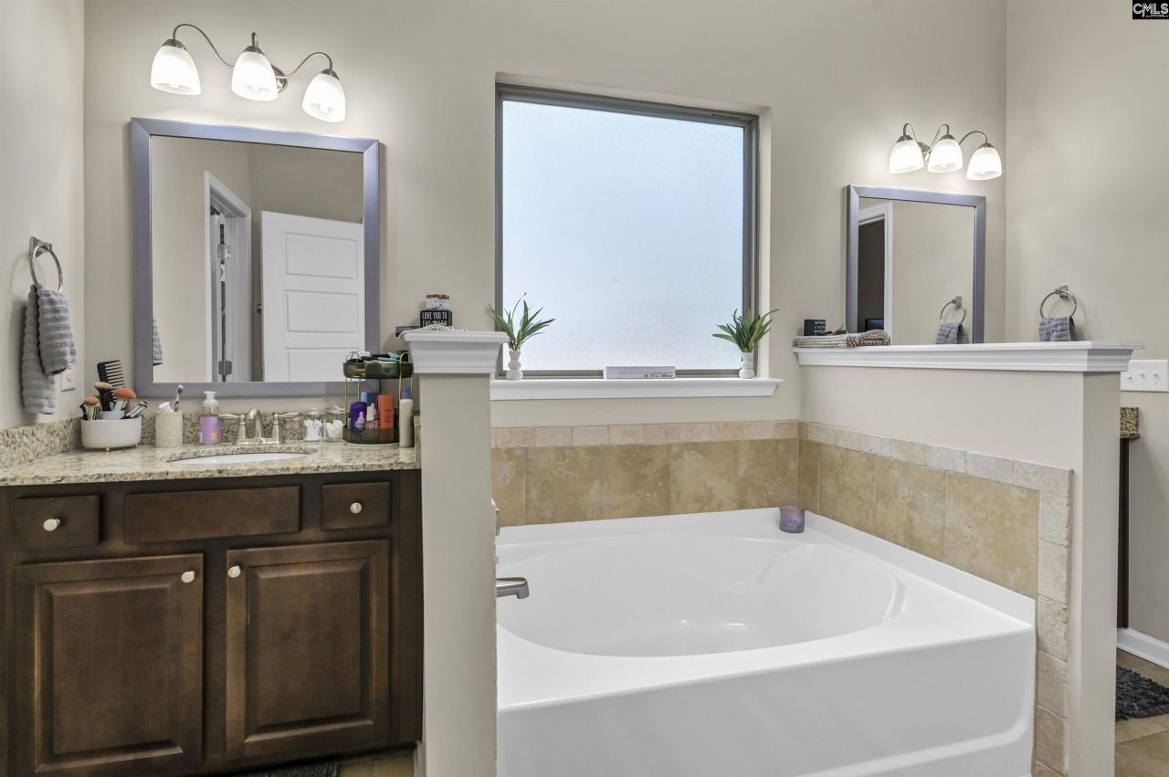 734 Autumn Shiloh Drive  Photo 32