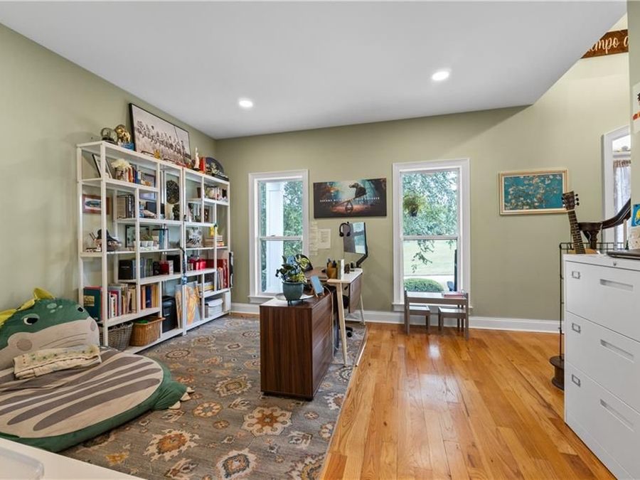 Property Image 16