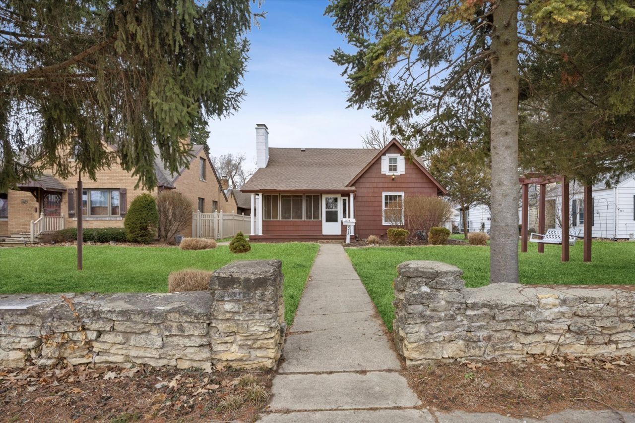 575 S Wall Street, Kankakee, IL 60901 Main Photo