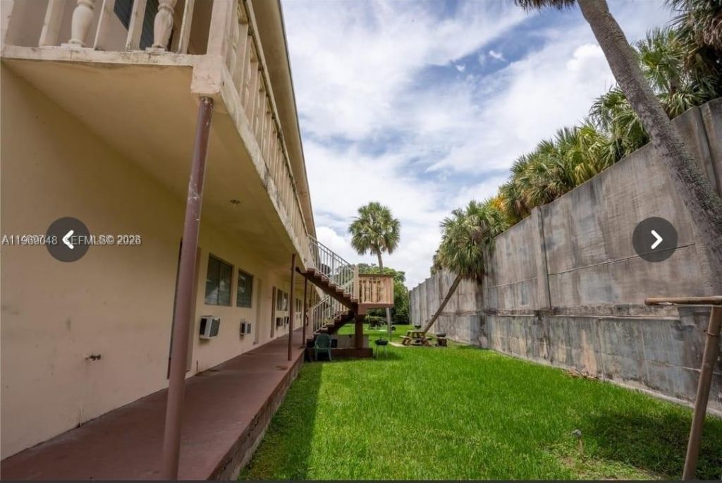 280 SW 11th Ave , Unit 16, Hallandale Beach, FL 33009 Photo