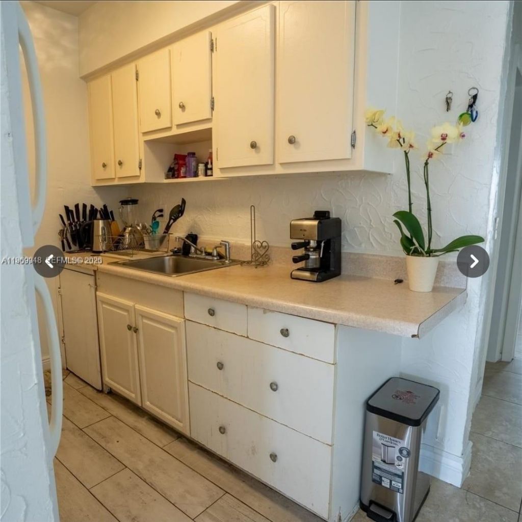 280 SW 11th Ave , Unit 16, Hallandale Beach, FL 33009 Photo