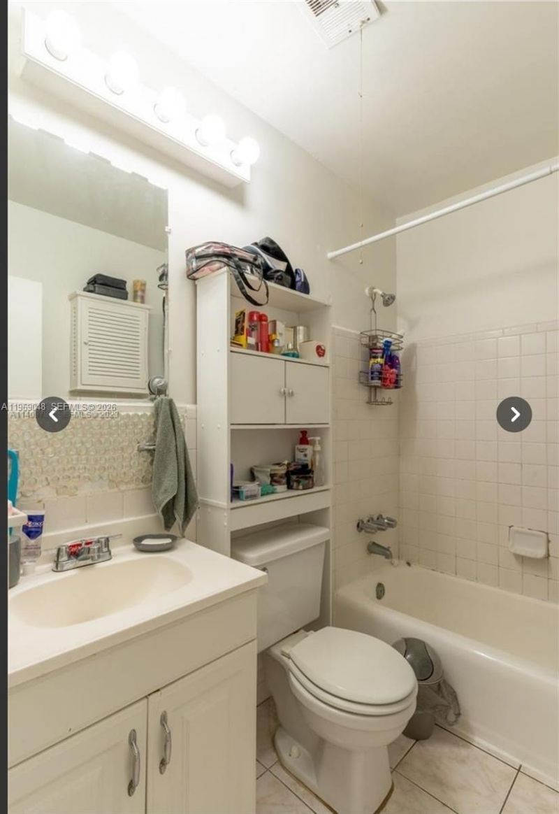 280 SW 11th Ave , Unit 16, Hallandale Beach, FL 33009 Photo