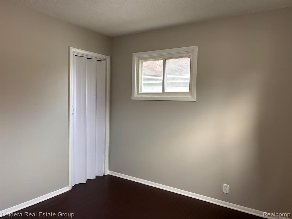 1506 Pettibone Avenue, Flint, MI 48507 Main Photo