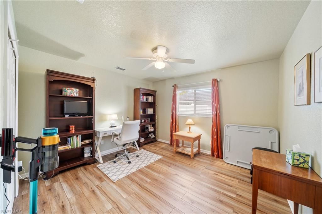 1007 SE 23rd Ave, Cape Coral, FL 33990 Photo