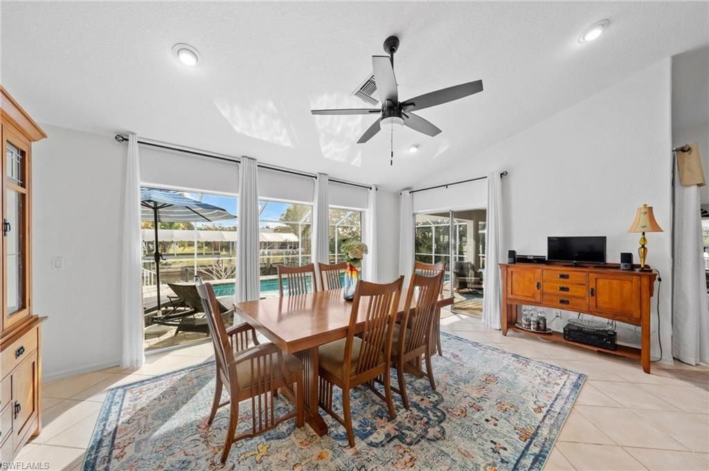 1007 SE 23rd Ave, Cape Coral, FL 33990 Photo