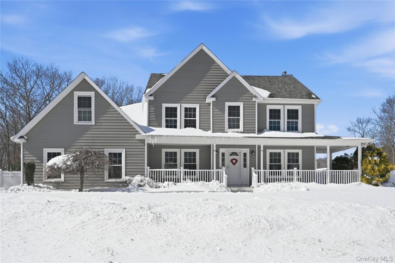 106 Park Avenue  Miller Place, NY 11764