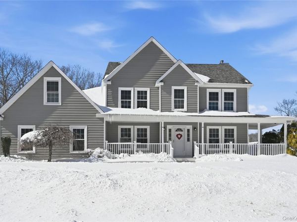 106 Park Avenue , Miller Place, NY 11764