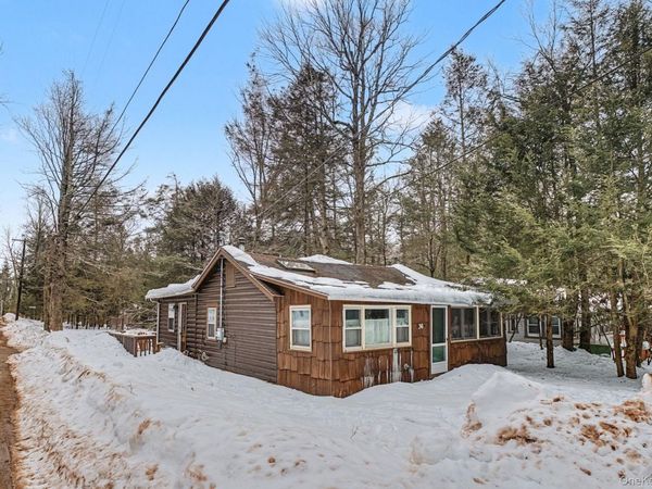 36 W Read Avenue, Smallwood, NY 12720